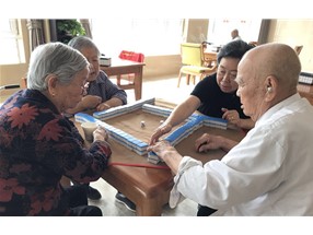 老年人喝水健康指南